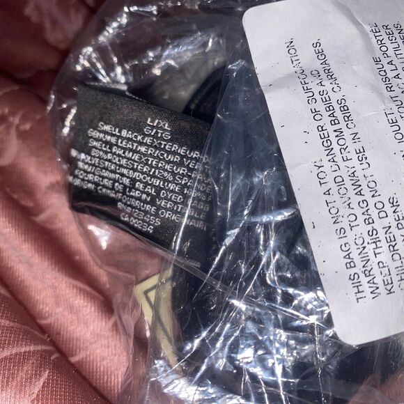 Fownes Brothers Lord &Taylor Black Leather Gloves Rabbit Fur Pom Touchscreen NWT - Picture 5 of 10